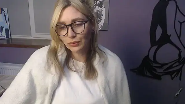 Snapshot of _sexy_lady chatting on 05/11/26, 04:04 sexy lady online show from 05/11/26, 04:04