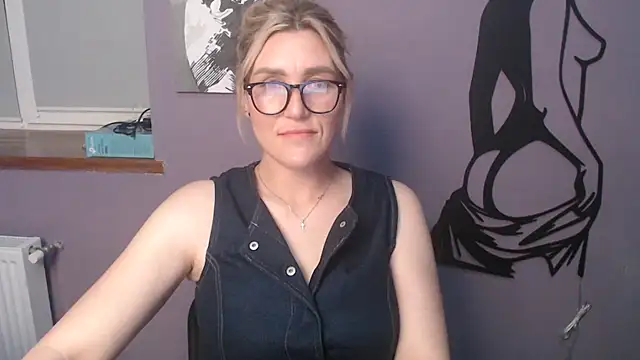 Snapshot of _sexy_lady chatting on 05/22/26, 01:06 sexy lady online show from 05/22/26, 01:06