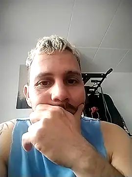 Snapshot of mikilod chatting on 03/03/26, 02:34 mikilod online show from 03/03/26, 02:34