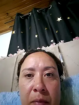 Snapshot of RenataSexy_ chatting on 07/04/26, 12:28 RenataSexy online show from 07/04/26, 12:28
