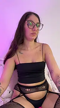 Snapshot of DianaSartori chatting on 04/09/26, 01:05 DianaSartori online show from 04/09/26, 01:05