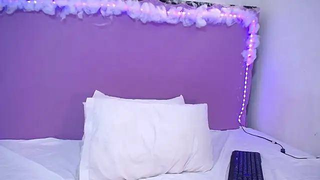 Amberhernandez online show from 03/09/25, 06:32