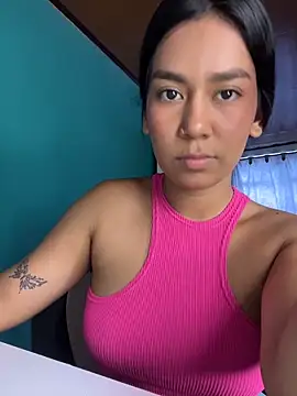 Snapshot of ALANAH_KITTY chatting on 03/12/26, 07:53 ALANAH KITTY online show from 03/12/26, 07:53