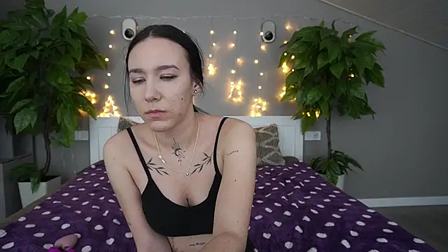 NikkiGoldSide online show from 01/15/25, 07:55