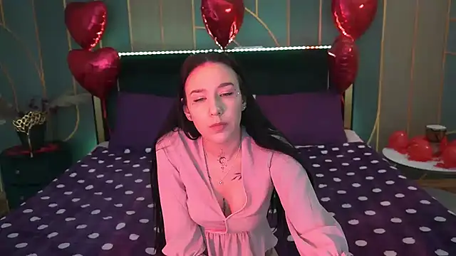 NikkiGoldSide online show from 02/18/25, 05:10