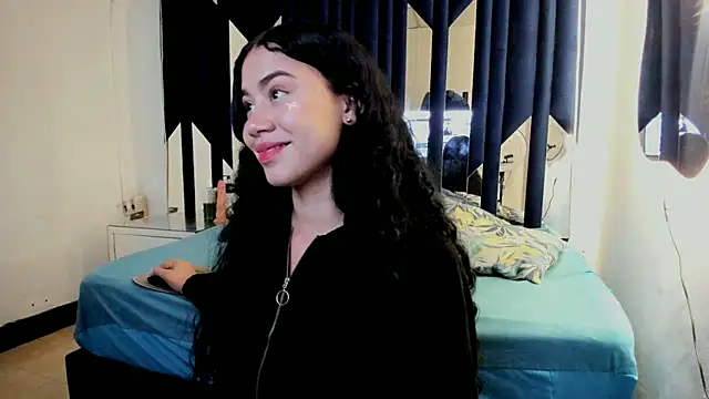 Sofia-candyht online show from 12/22/24, 04:39