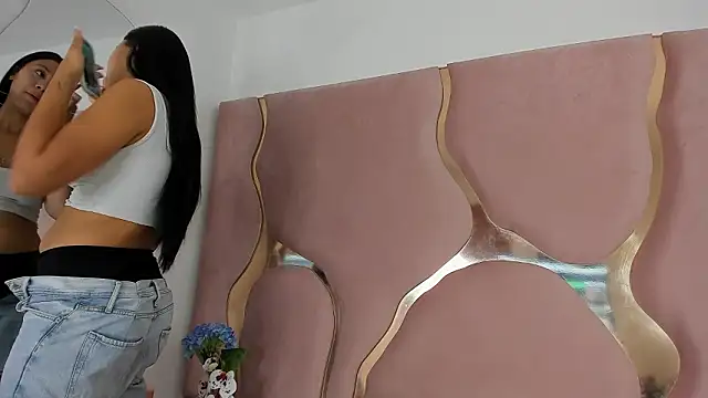 Snapshot of Sofia-candyht chatting on 03/06/26, 08:27 Sofia-candyht online show from 03/06/26, 08:27