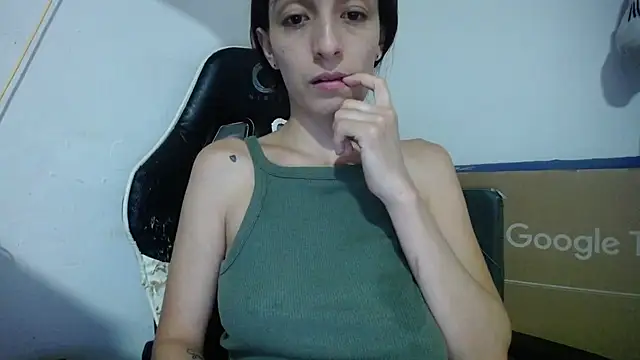 Snapshot of bulma_milk chatting on 03/30/26, 10:55 bulma milk online show from 03/30/26, 10:55