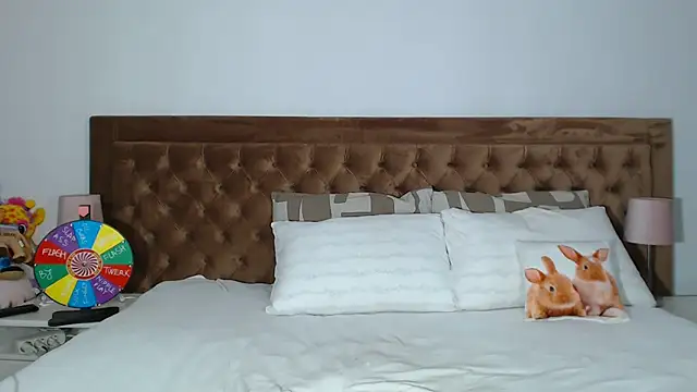 Aylinhoney08 online show from 03/13/25, 05:00