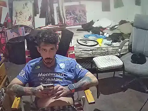 Snapshot of amoralall chatting on 03/25/26, 07:47 amoralall online show from 03/25/26, 07:47