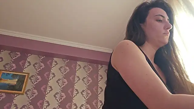 Snapshot of AlejandraDelaney chatting on 03/26/26, 12:22 AlejandraDelaney online show from 03/26/26, 12:22