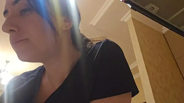 Snapshot of AlejandraDelaney chatting on 04/05/26, 03:09 AlejandraDelaney online show from 04/05/26, 03:09