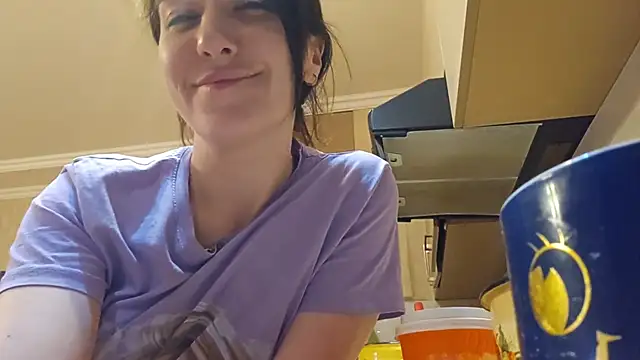 Snapshot of AlejandraDelaney chatting on 04/11/26, 04:00 AlejandraDelaney online show from 04/11/26, 04:00