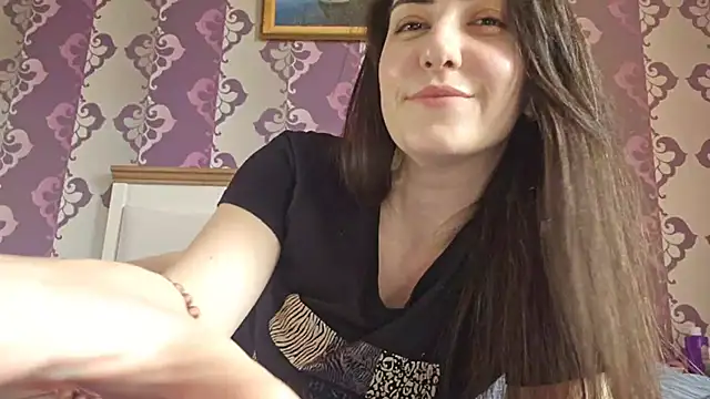 Snapshot of AlejandraDelaney chatting on 04/28/26, 11:59 AlejandraDelaney online show from 04/28/26, 11:59