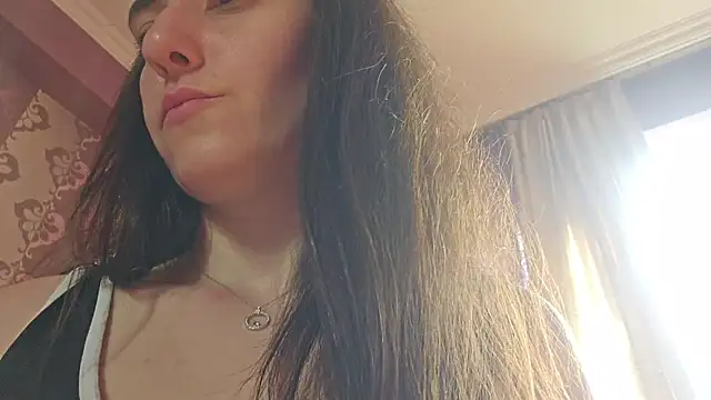 Snapshot of AlejandraDelaney chatting on 06/22/26, 12:35 AlejandraDelaney online show from 06/22/26, 12:35