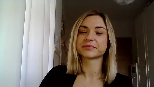 Snapshot of ashley_xlove chatting on 12/02/24, 07:36 ashley xlove online show from 12/02/24, 07:36