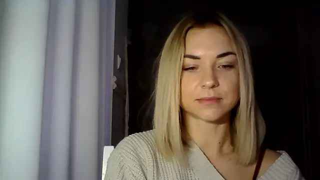 Snapshot of ashley_xlove chatting on 12/12/24, 07:41 ashley xlove online show from 12/12/24, 07:41