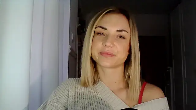 Snapshot of ashley_xlove chatting on 12/16/24, 11:12 ashley xlove online show from 12/16/24, 11:12