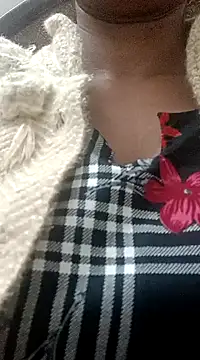 Snapshot of Rajni-Mehra chatting on 02/07/25, 02:37 Rajni-Mehra online show from 02/07/25, 02:37