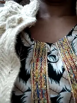 Snapshot of Rajni-Mehra chatting on 02/08/25, 03:10 Rajni-Mehra online show from 02/08/25, 03:10