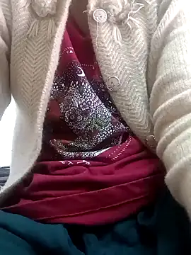 Snapshot of Rajni-Mehra chatting on 02/09/25, 04:04 Rajni-Mehra online show from 02/09/25, 04:04