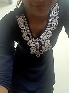 Snapshot of Rajni-Mehra chatting on 02/10/25, 03:10 Rajni-Mehra online show from 02/10/25, 03:10