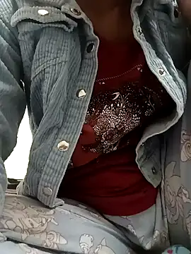 Snapshot of Rajni-Mehra chatting on 02/12/25, 05:26 Rajni-Mehra online show from 02/12/25, 05:26