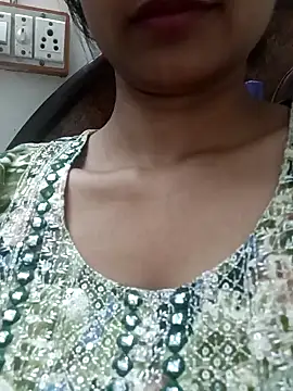 Snapshot of Rajni-Mehra chatting on 02/14/25, 08:21 Rajni-Mehra online show from 02/14/25, 08:21