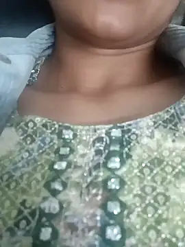 Snapshot of Rajni-Mehra chatting on 02/20/25, 04:25 Rajni-Mehra online show from 02/20/25, 04:25