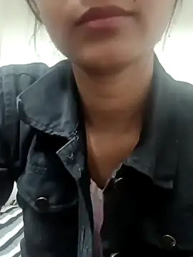 Snapshot of Rajni-Mehra chatting on 02/23/25, 03:40 Rajni-Mehra online show from 02/23/25, 03:40