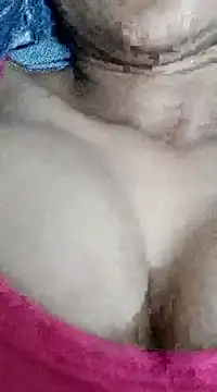 Snapshot of Rajni-Mehra chatting on 03/04/25, 03:26 Rajni-Mehra online show from 03/04/25, 03:26