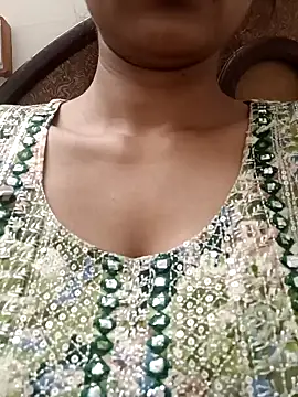 Snapshot of Rajni-Mehra chatting on 03/16/25, 03:04 Rajni-Mehra online show from 03/16/25, 03:04