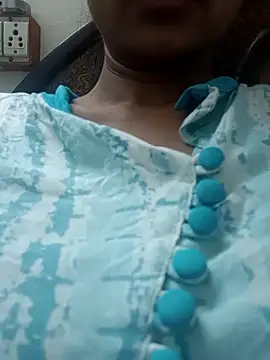 Snapshot of Rajni-Mehra chatting on 03/17/25, 03:14 Rajni-Mehra online show from 03/17/25, 03:14