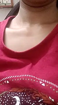 Snapshot of Rajni-Mehra chatting on 03/19/25, 08:00 Rajni-Mehra online show from 03/19/25, 08:00