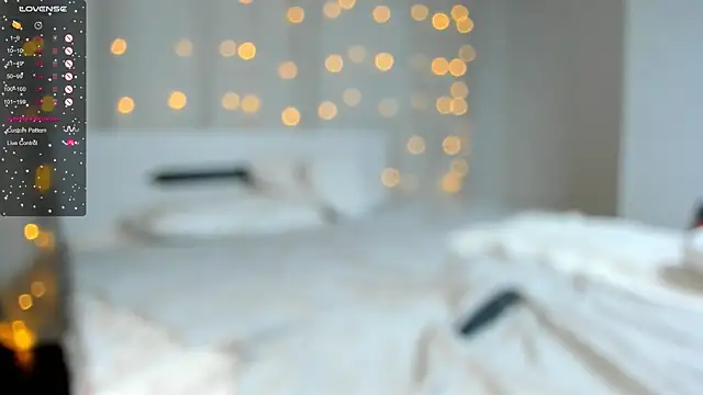 OttilieBurruss online show from 02/12/25, 02:32