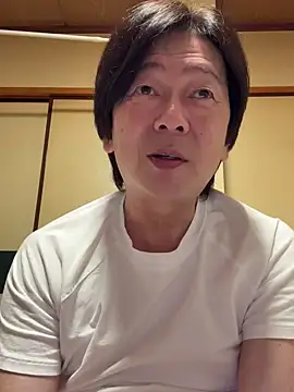 Snapshot of SaneService9 chatting on 10/20/25, 06:41 SaneService9 online show from 10/20/25, 06:41