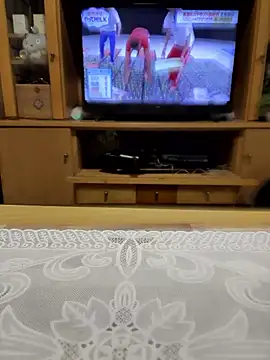 Snapshot of SaneService9 chatting on 11/06/25, 04:08 SaneService9 online show from 11/06/25, 04:08