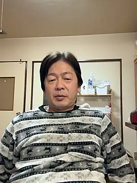 Snapshot of SaneService9 chatting on 11/13/25, 11:58 SaneService9 online show from 11/13/25, 11:58