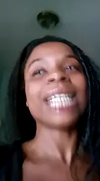 Snapshot of miamiworld chatting on 02/16/25, 07:59 miamiworld online show from 02/16/25, 07:59