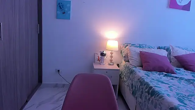 adop me   online show from 03/15/25, 07:38