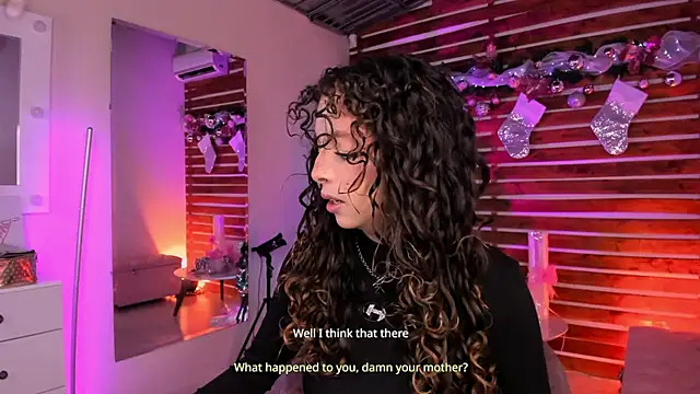 Snapshot of Sapphire_Venuss chatting on 12/16/25, 01:43 Sapphire Venuss online show from 12/16/25, 01:43