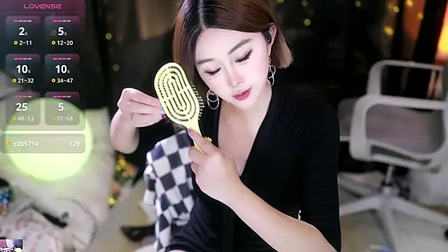 Evajoannana online show from 09/28/25, 02:11