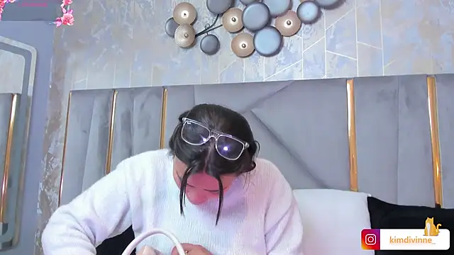 KimDevinne online show from 03/08/25, 03:06