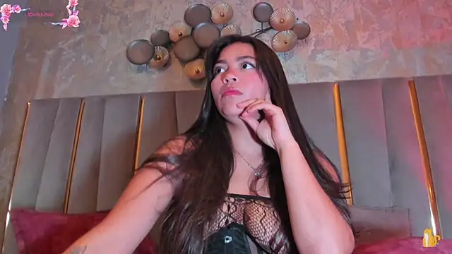 Snapshot of KimDevinne chatting on 04/12/26, 03:11 KimDevinne online show from 04/12/26, 03:11