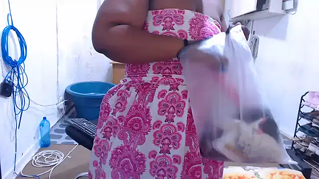 BigbootyNickyx online show from 02/10/26, 11:20