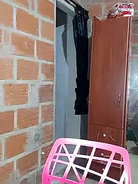 Snapshot of anngela01 chatting on 01/27/25, 09:44 anngela01 online show from 01/27/25, 09:44