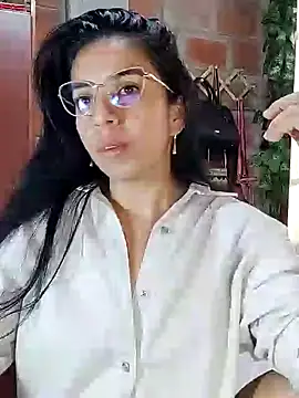 Snapshot of anngela01 chatting on 01/29/25, 08:04 anngela01 online show from 01/29/25, 08:04