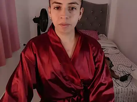 Snapshot of anngela01 chatting on 10/30/25, 08:53 anngela01 online show from 10/30/25, 08:53