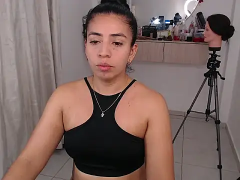 Snapshot of anngela01 chatting on 03/16/26, 12:49 anngela01 online show from 03/16/26, 12:49