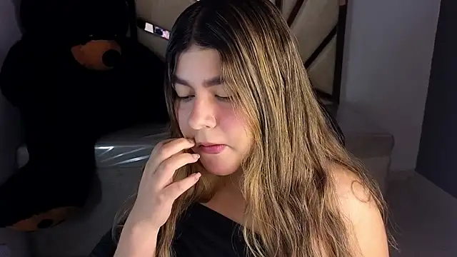 emmalee 01a online show from 03/08/25, 10:54